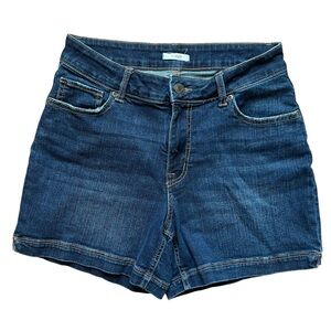 MAURICES Women’s High Rise Denim Dark Wash Jean Shorts Size 10